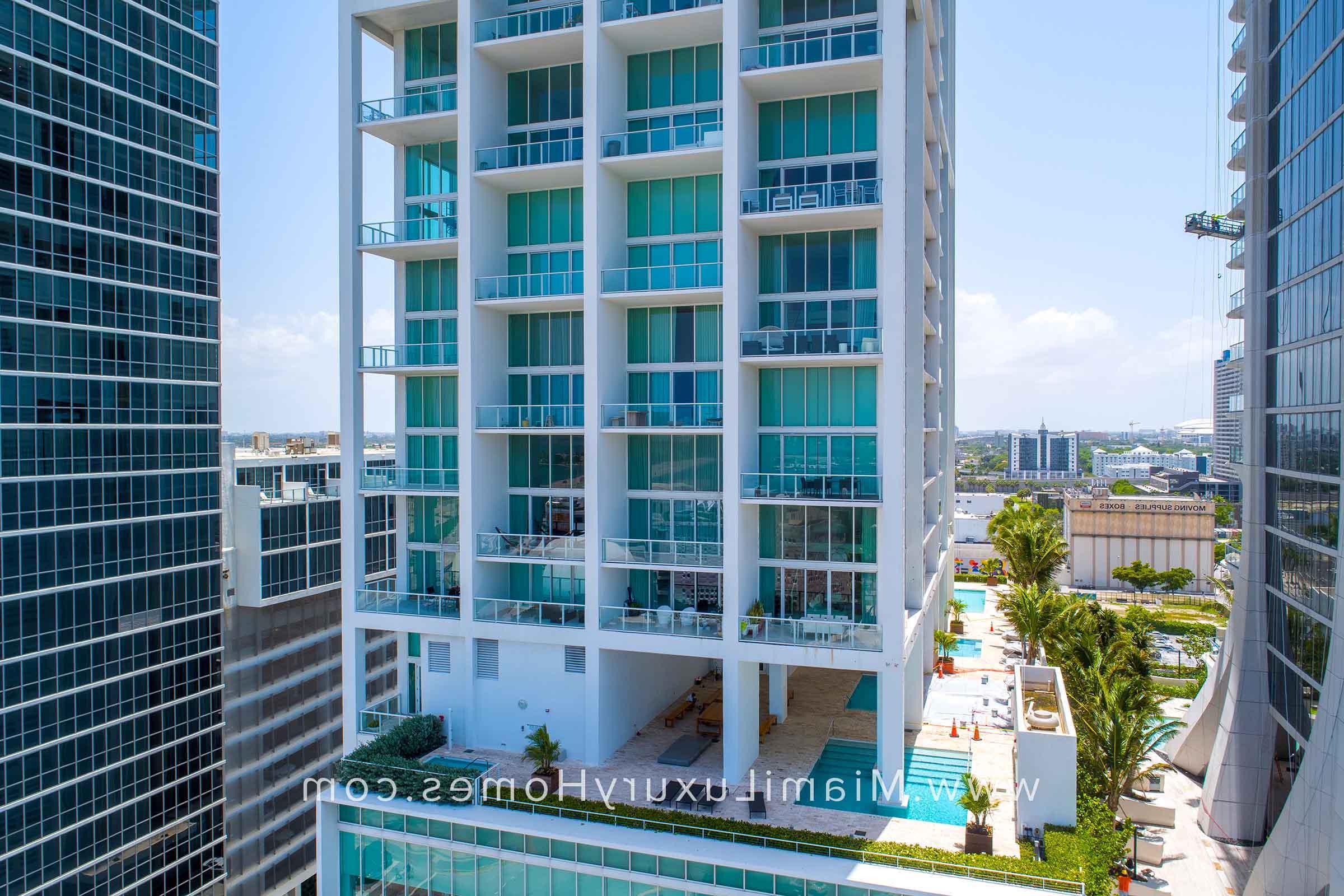 Ten Museum Park Condos Pool Deck